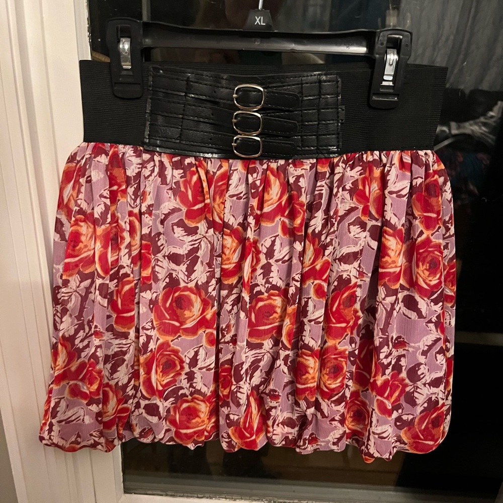Floral high waisted skirt